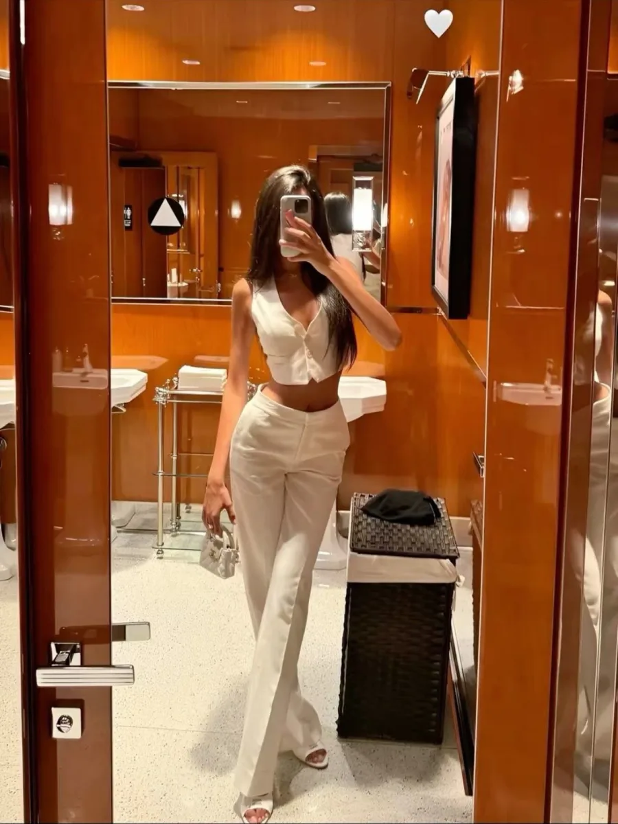 Zarina Vip